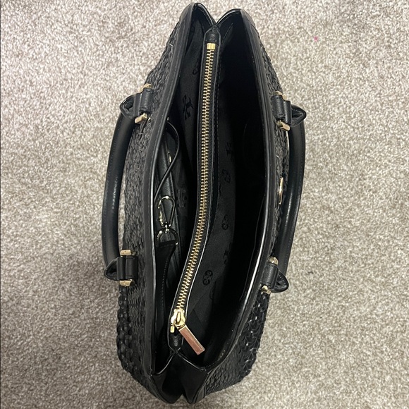 Tory Burch Black Woven Handbag - Picture 2 of 3